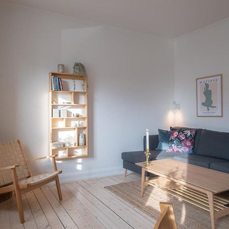 Newly Renovated 1-Bed Apartment In Aalborg Exteriér fotografie